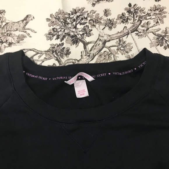 VS red and black pjs set M/L - Picture 3 of 6